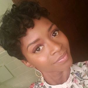 Meet your Posher, Mamie